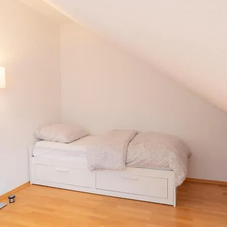 Apartman 10 Guests Near Mercedes Plant & Train Sindelfingen